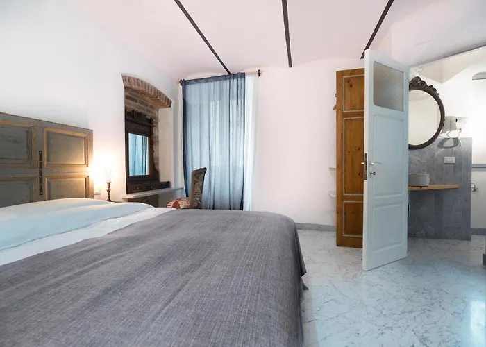 Carrara Bella Bed & Breakfast