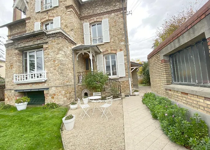 Les Chambres de LOUIS Le Chesnay 