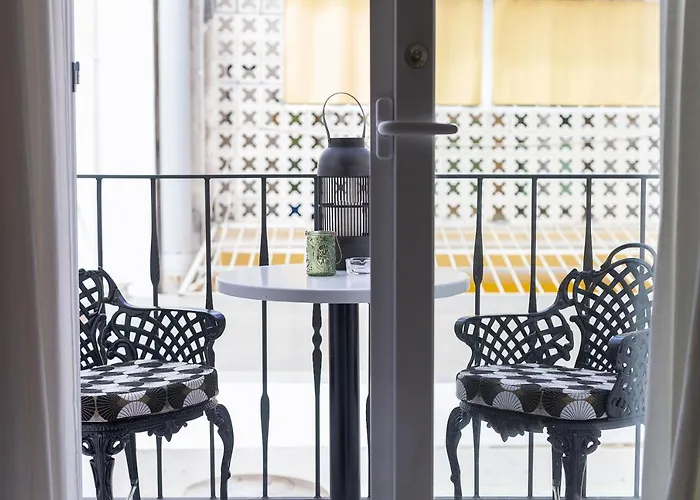 Sitgesnextdoor Bed and Breakfast