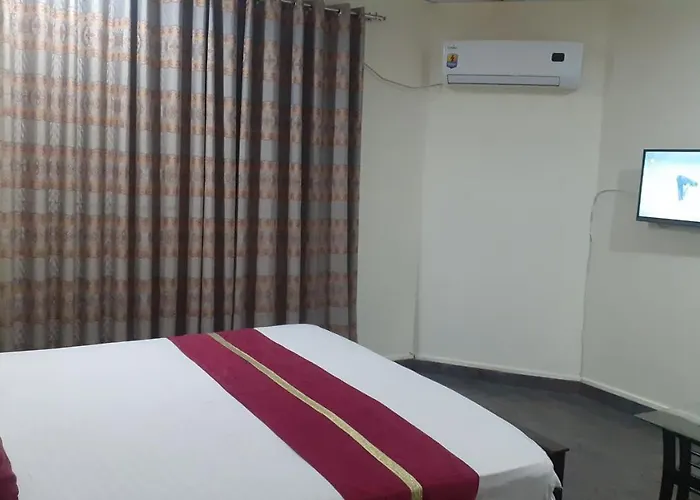 Pak Inn Hotel Lahore