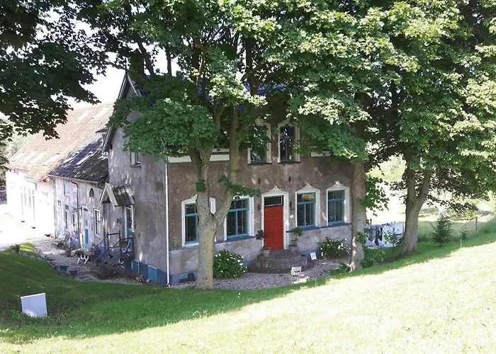 Theetuin Onder de Pannen Bed and Breakfast Lekkerkerk