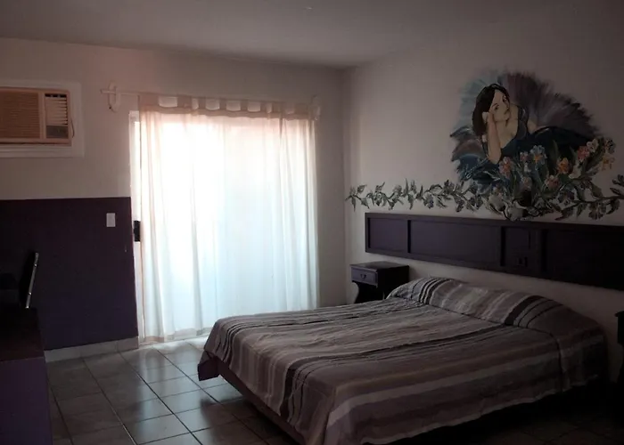 Hotel Y R.V. Park El Moro Loreto 