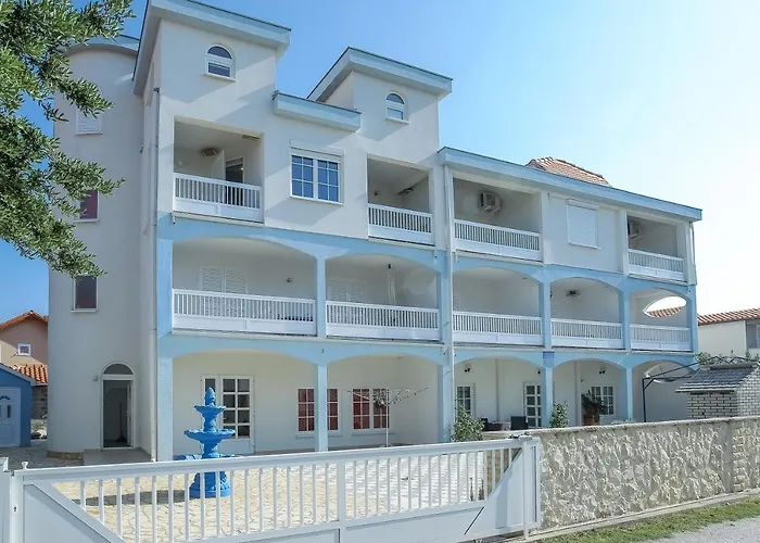 Senita'S Rooms & Apartments Nin