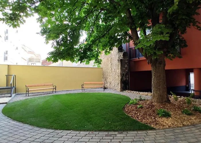 Piacsek Apartmanház Pécs