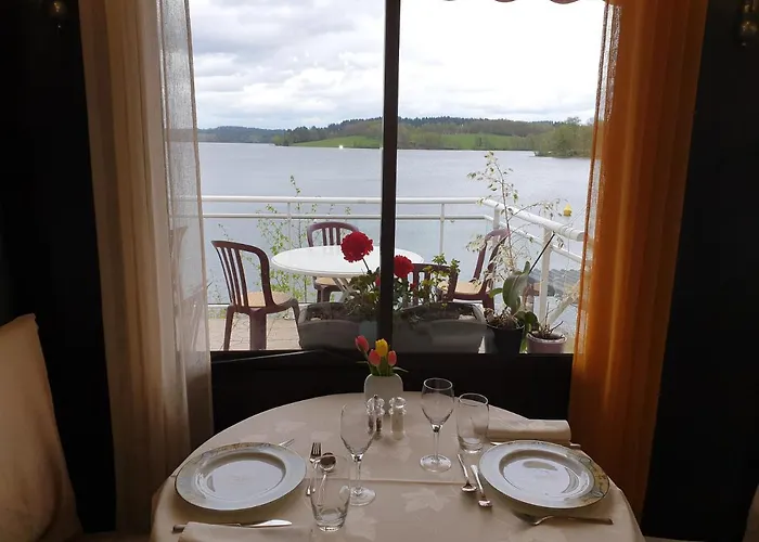 Hotel Restaurant La Caravelle Peyrat-le-Château