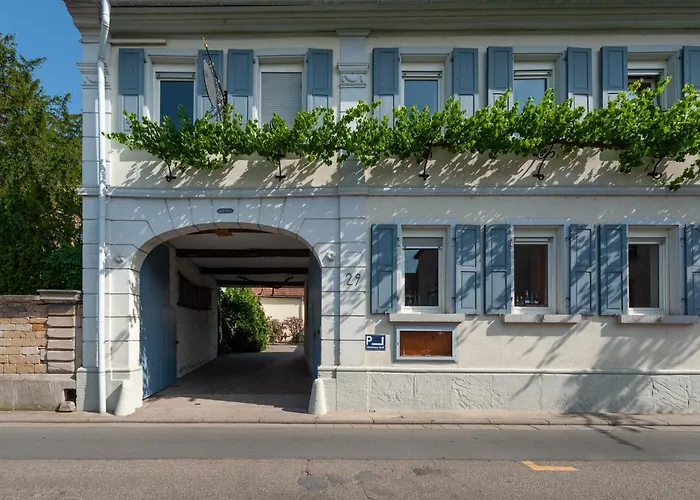 Gästezimmer im Weingut Wolf Grosskarlbach