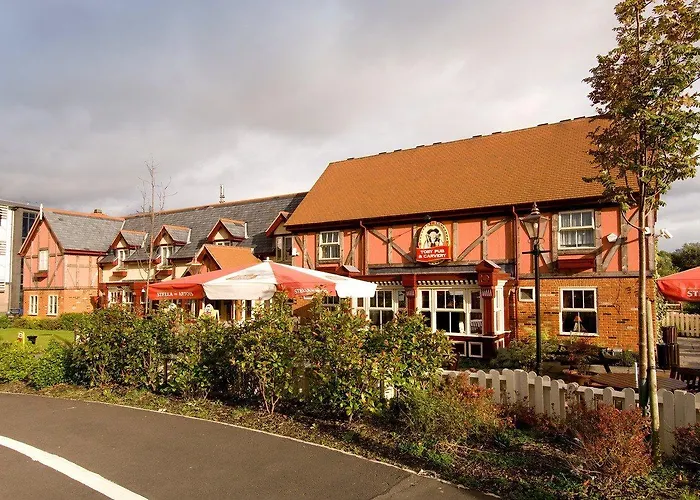 Premier Inn Premier Inn Warrington Central North