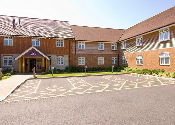 Premier Inn Premier Inn Petersfield