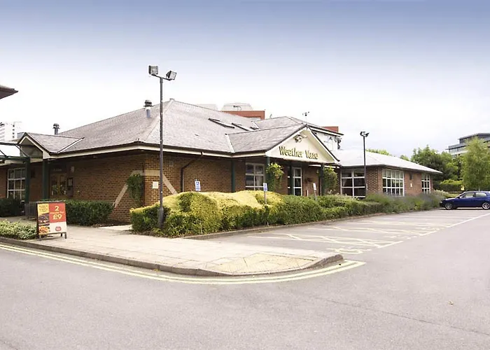 Premier Inn Premier Inn Bracknell Central