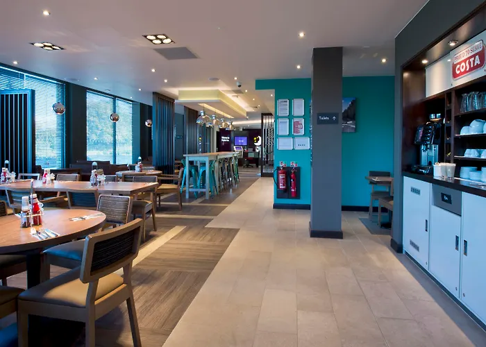 Premier Inn Premier Inn London Tolworth Kingston upon Thames 