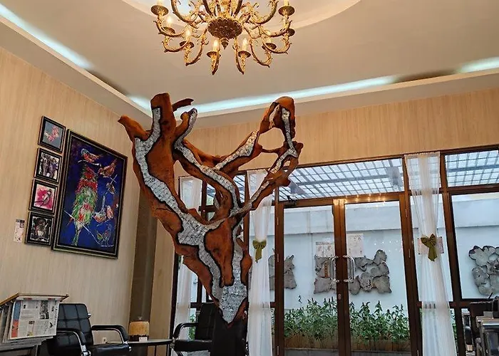 Urbanest Inn House Slipi Jakarta