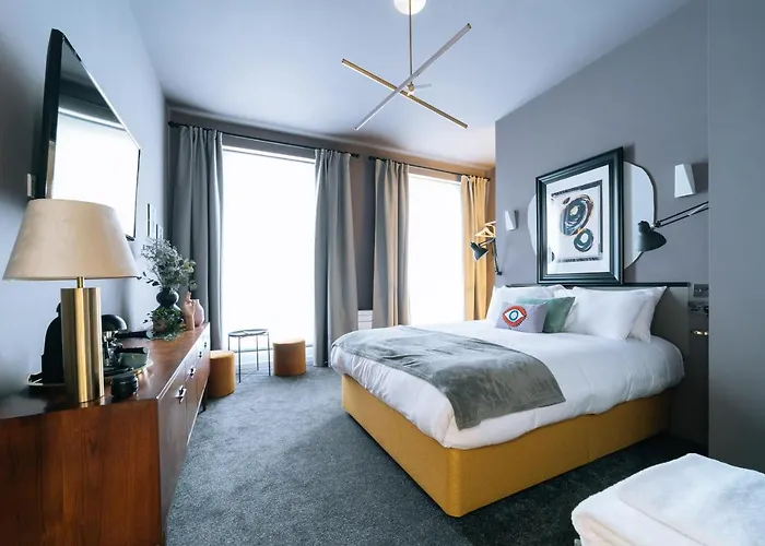 The Warwick By Nestor Hotel London