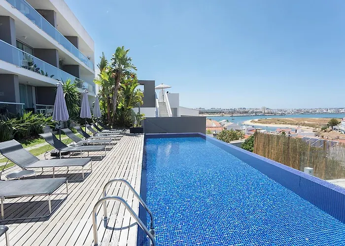 One2Seven Aparthotel Ferragudo 