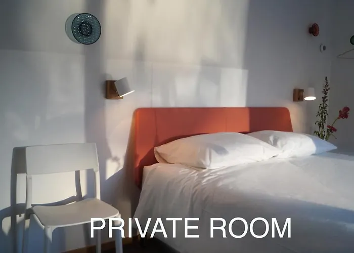 Room With A Few Amsterdam