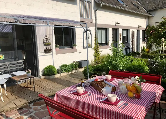 Bed and Breakfast Le grenier du jardin à Pontorson