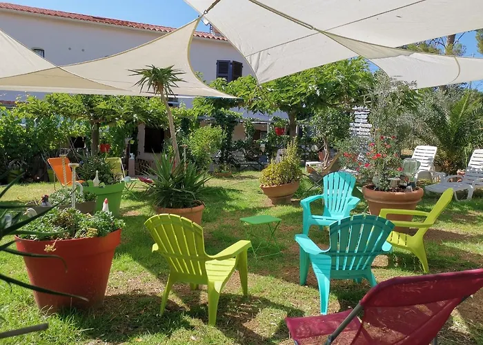 Hôtel Punta e Mare des Chambres ou des Appartements T2 Cargèse