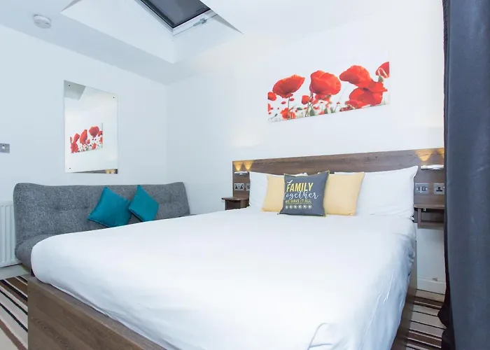 Langley Guest House Nr Pinewood Studios Slough