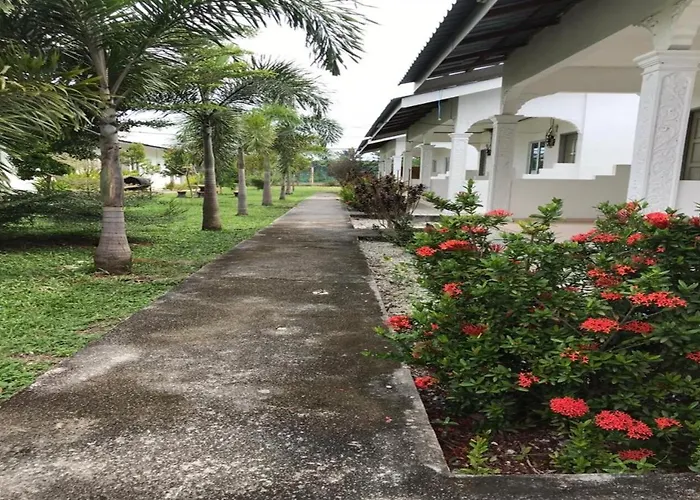 Alpha Motel Pantai Cenang 