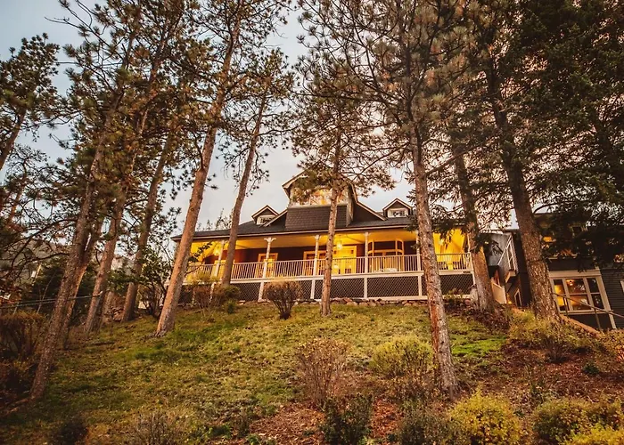 The Outlook Lodge Green Mountain Falls