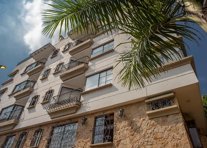 Aparthotel Castellon De Juanambu Cali