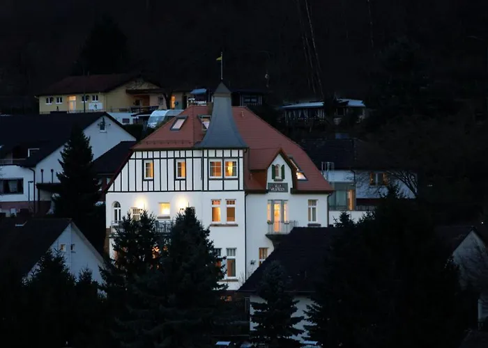 Villa Waldfrieden - Gästehaus zum Jugendstilhotel Annweiler am Trifels
