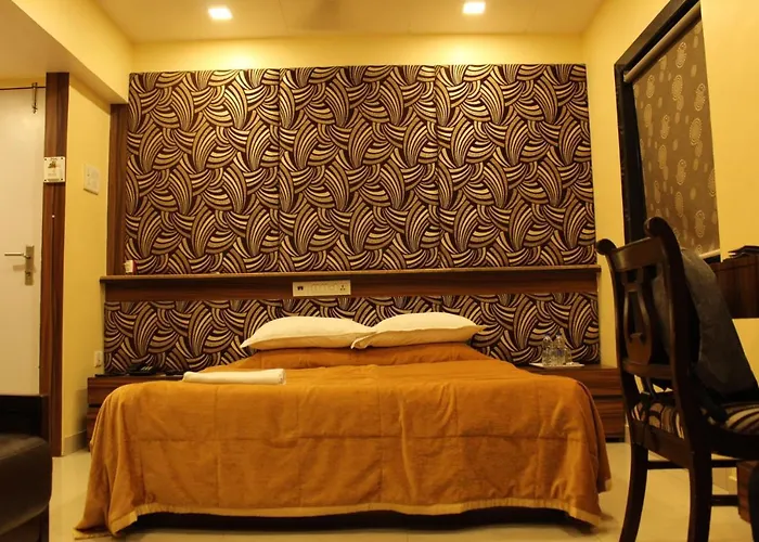 Hotel Metro Palace Bandra Mumbai