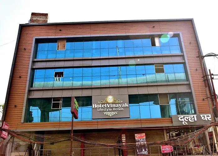 Hotel Vinayak Lucknow