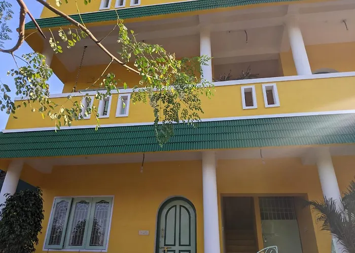 Blue Moon Guest House Mahabalipuram