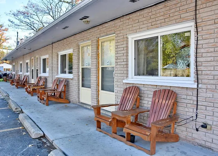Sharodon Sands Motel Wasaga Beach