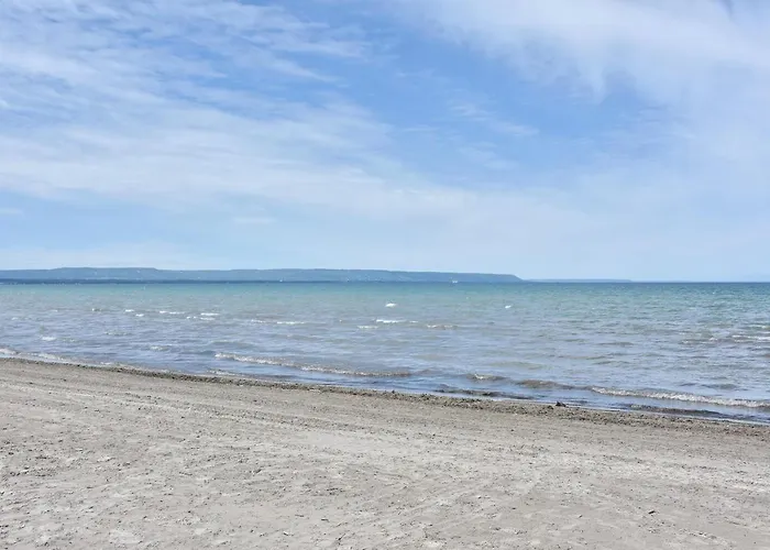 Sharodon Sands Motel Wasaga Beach