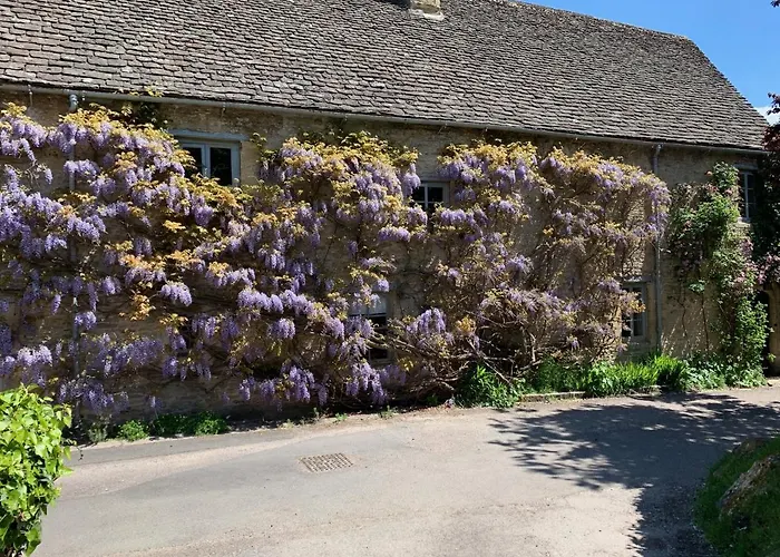 Pytts House Boutique Bed & Breakfast Burford