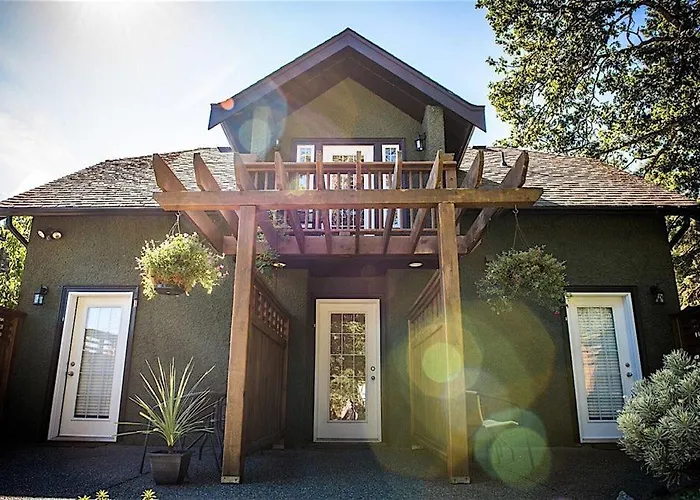 Guest Suites On Benvenuto Brentwood Bay