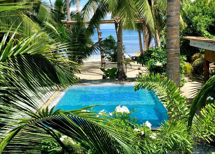 Apo Diver Beach Resort San Juan 
