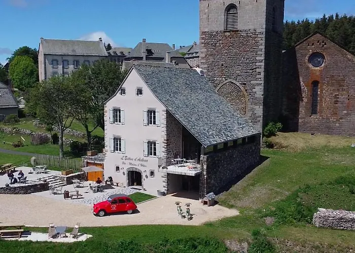 Hotel L'Estive D'Aubrac
