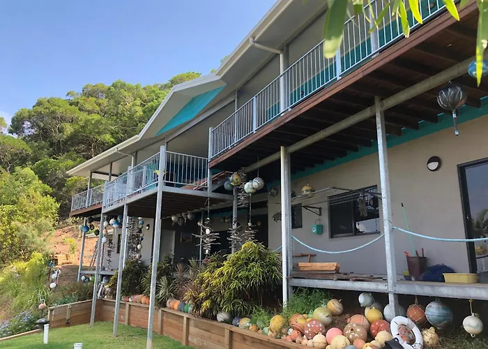 Riva-La-Vista-Cooktown Hotel