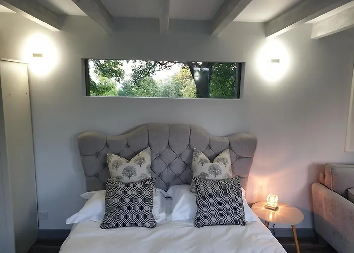The Cozy Shed Hotel Stow-on-the-Wold