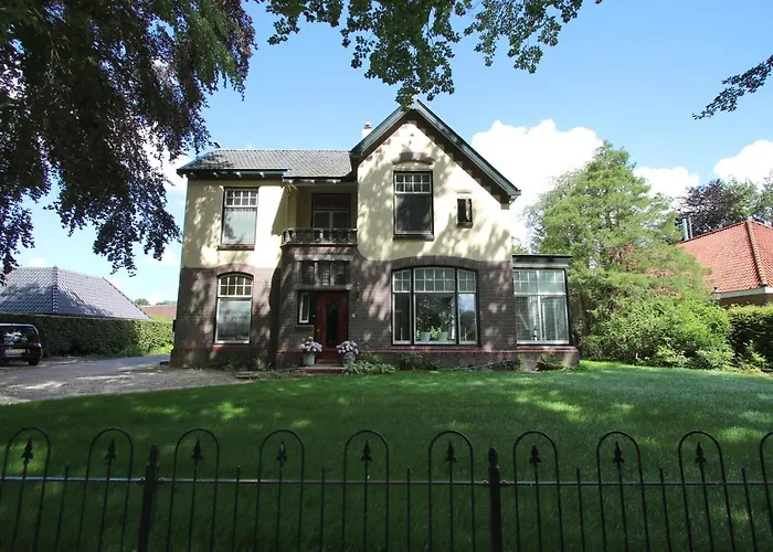 Het Doktershuys Bed and Breakfast Gieten