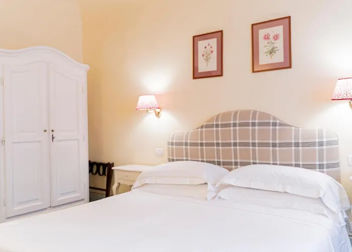 Casa Uffizi XIII Century Tower House Boutique Hotel Florencia