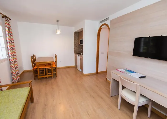 Apartamentos Quijote Park Cala Ratjada 