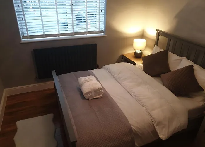 Arsenal Highbury & Islington Beautifully Presented Hotel London