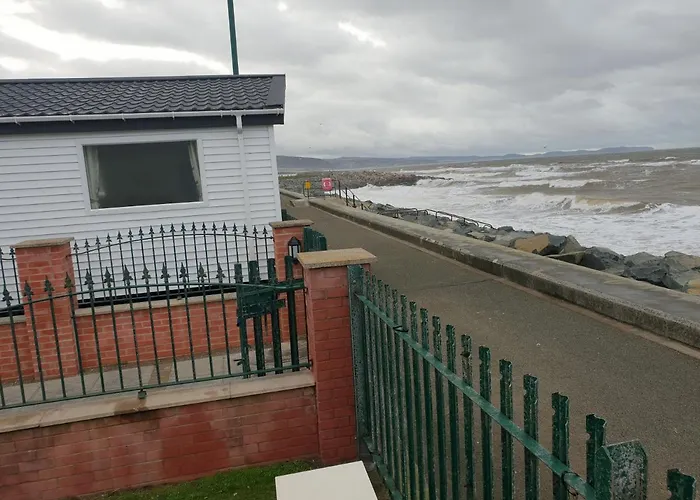 Park Home At Golden Sands Holiday Park N.Wales Rhyl
