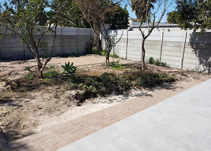 Sharon'S House: Modern Self-Catering Rooms Cape Town