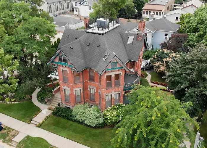 Historic Webster House Bed And Breakfast Inn Bay City