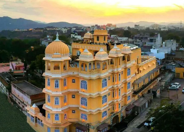 Bloom Boutique L Lake Pichola Udaipur