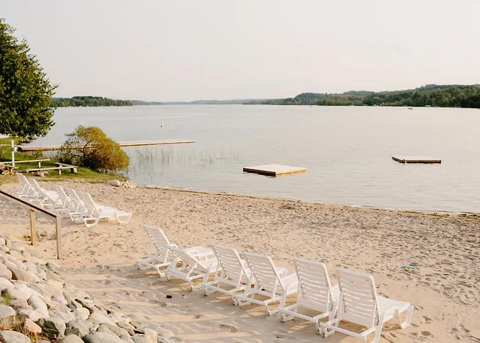 Fountain Point Hotel Suttons Bay