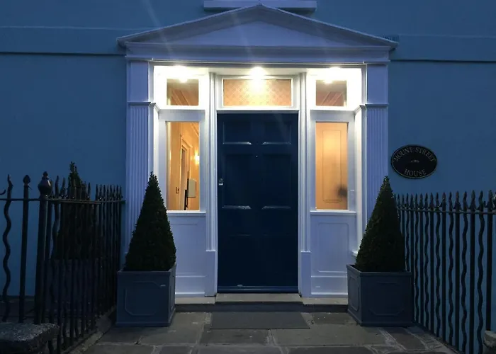 Mount Street House Bed & Breakfast Brecon
