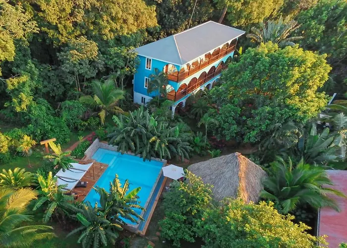 Manurii Garden - Adults Only Hotel Utila