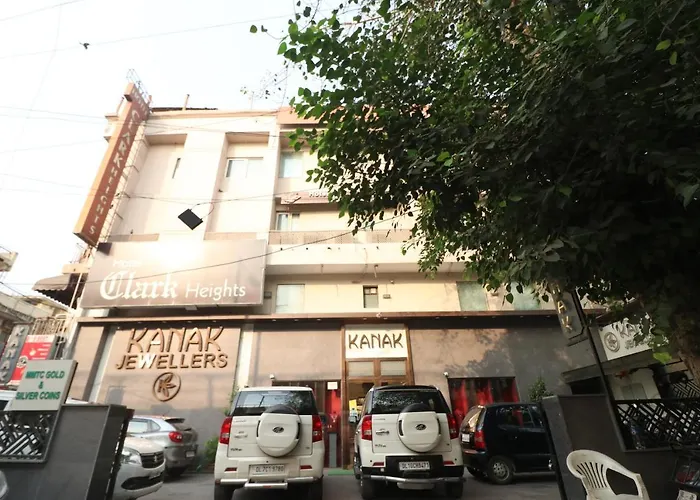 Hotel Clark Heights New Delhi