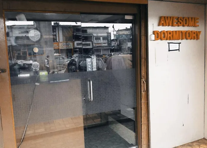 Awesome Dormitory Male Only Mumbai