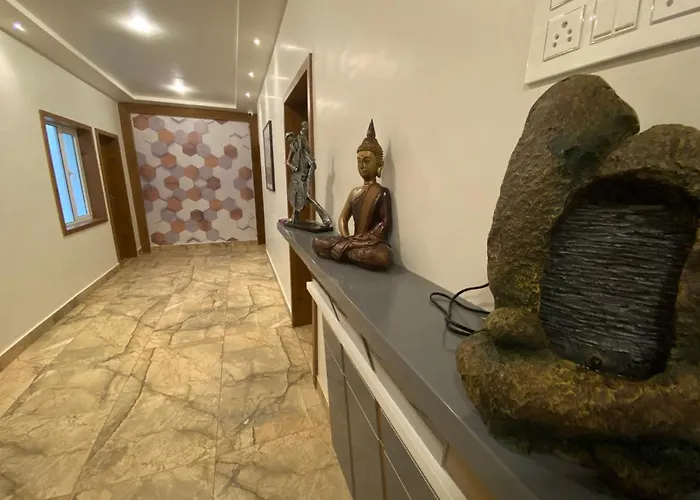 Hotel Damodar Veraval